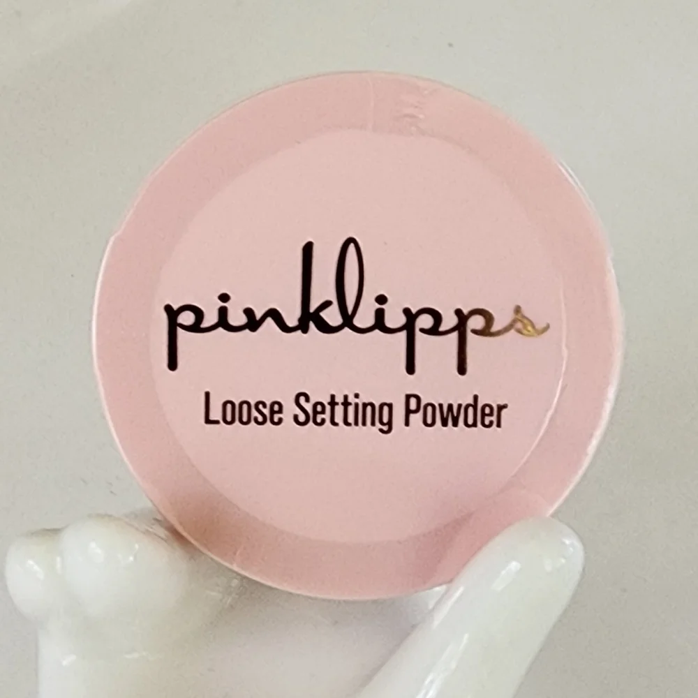 📸 Pinklipps Translucent Loose Setting Powder - Picture 3 of 6